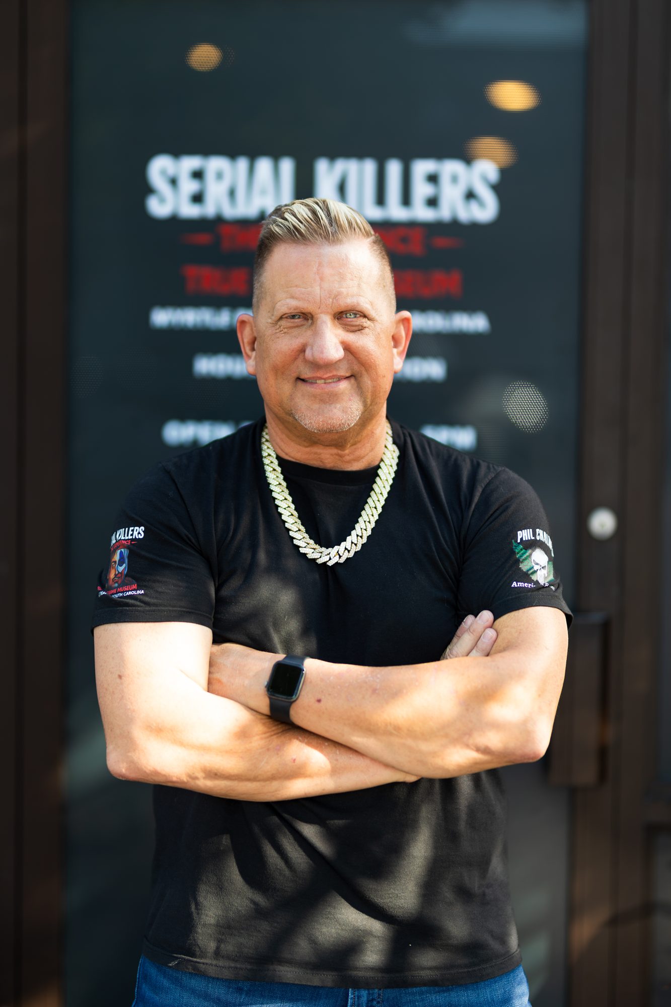 Phil Chalmers, American Profiler, at a museum display case